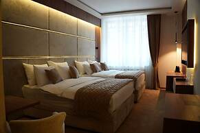 Aria City Boutique Hotel