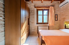 Phaedra Villa