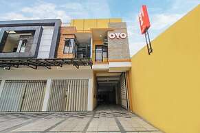 Hotel D'best Kutisari 6 Hour Stay