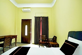 Hotel D'best Kutisari 6 Hour Stay
