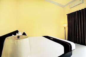 Hotel D'best Kutisari 6 Hour Stay