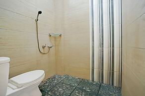 Hotel D'best Kutisari 6 Hour Stay