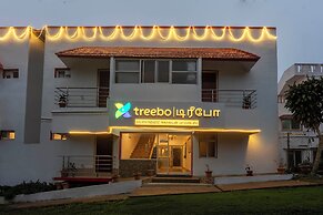 Treebo Golden Paradise