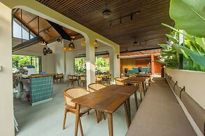 Kesumasari Living Lodge