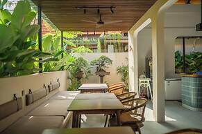 Kesumasari Living Lodge