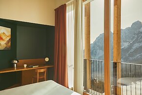 Rifugio Colere 1600 by Cloud 7
