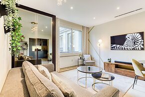 MONTAIGNE EXECUTIVE SUITE