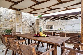 Palmrise Luxury Villas