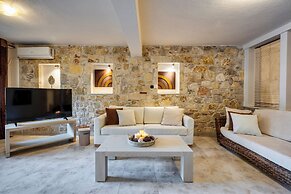 Palmrise Luxury Villas