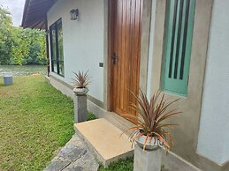 River Shades Hotel