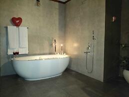 River Shades Hotel