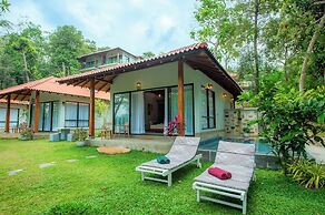 River Shades Hotel