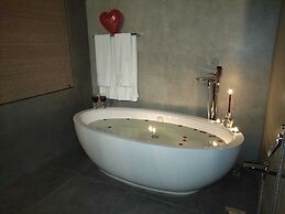 River Shades Hotel