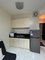 Carnivale Inn Staycations