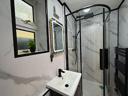 City Center Cardiff Apartment - 2 Bedrooms
