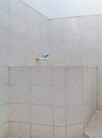 OYO 95023 Hotel Alamanda Garut