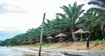 Bugoma Palms Resort Beach and Hotel