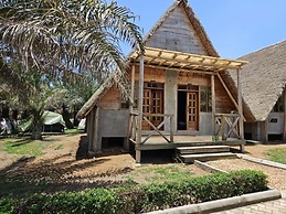 Bugoma Palms Resort Beach and Hotel