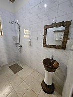 Bugoma Palms Resort Beach and Hotel