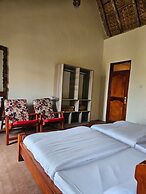 Bugoma Palms Resort Beach and Hotel