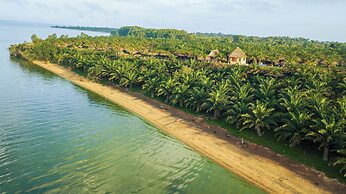 Bugoma Palms Resort Beach and Hotel