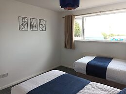 Spacious Birmingham House - 7 Guests -free Parking