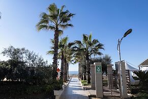 FAFA Aqua Blue Hotel