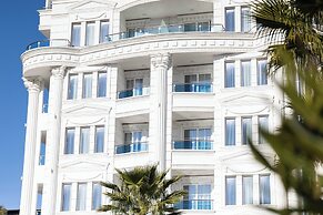 FAFA Aqua Blue Hotel