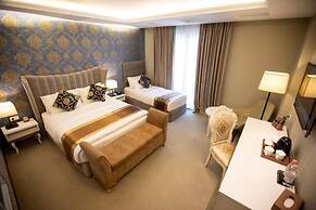 FAFA Aqua Blue Hotel