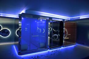 FAFA Aqua Blue Hotel