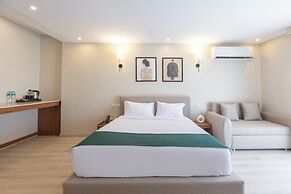 Seven Stays New Cairo