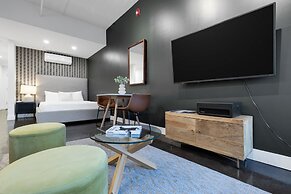 The Cove Hotel