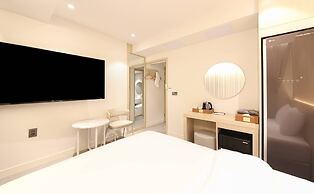 BROWN DOT HOTEL