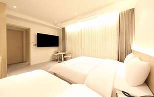 BROWN DOT HOTEL