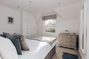 Rose Cottage - Central Henley