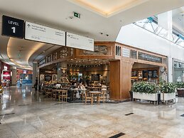 Palm Tower Palm Jumeirah By DVH Luxe