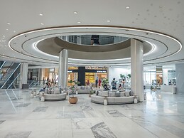 Palm Tower Palm Jumeirah By DVH Luxe