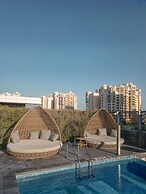 Palm Tower Palm Jumeirah By DVH Luxe