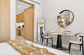 Palm Tower Palm Jumeirah By DVH Luxe