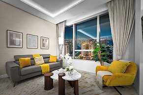 Palm Tower Palm Jumeirah By DVH Luxe