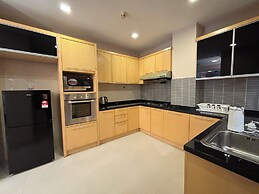 183 Ampang KLCC by Widebed