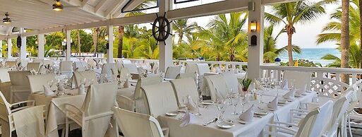 Lifestyle Tropical Stays