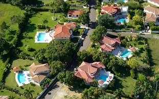 Lifestyle Tropical Stays