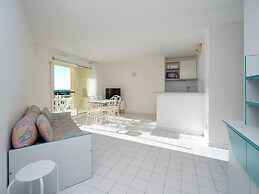 Retreat for 8 With Shared Pool