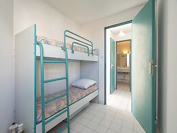 Retreat for 8 With Shared Pool