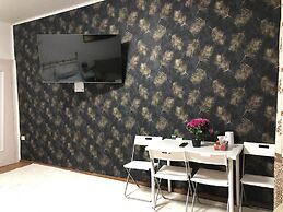 Modern 2BR Apartment Near Danube