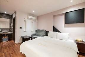 BAY HOTEL