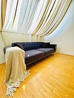 Comfy 3BR Apt With Living Room Balcony