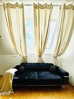 Comfy 3BR Apt With Living Room Balcony