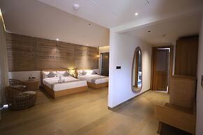 Vinaika Eco-Resort
